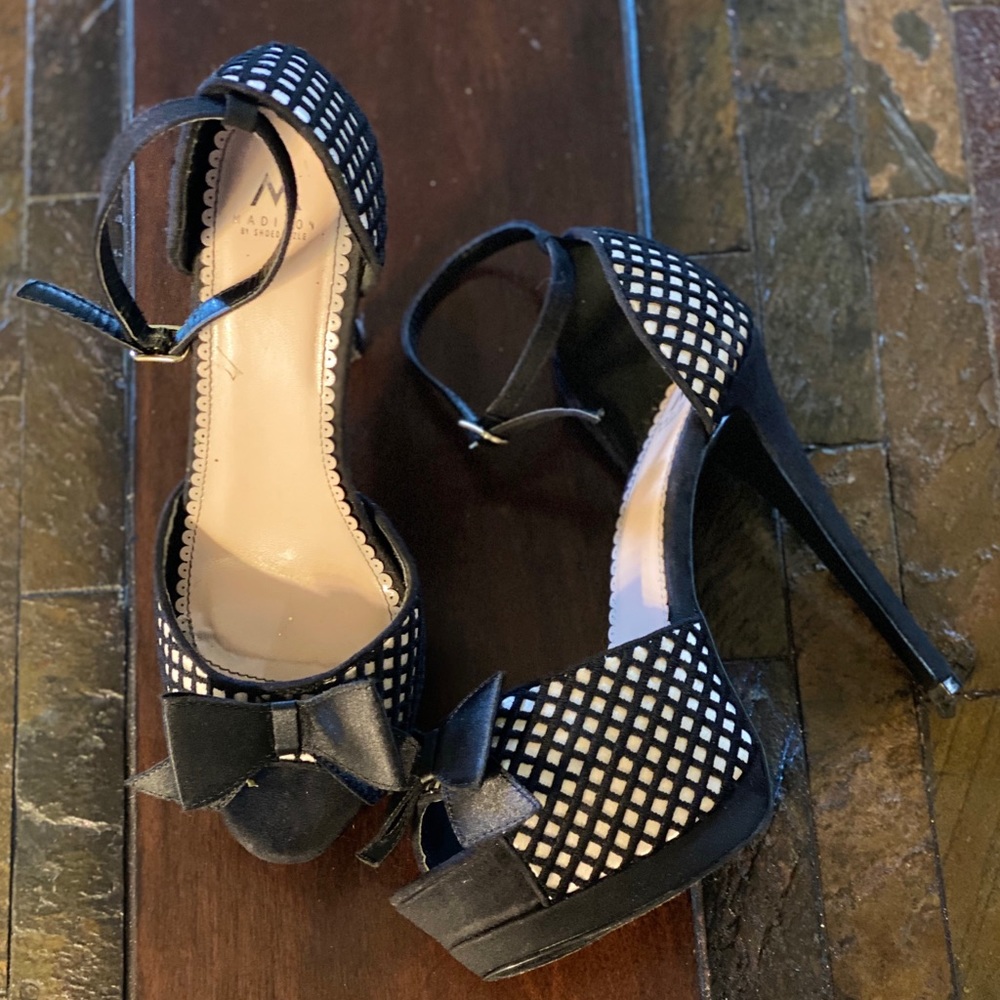 Maddison by Shoedazzel Peep Toe Stilettos Pumps